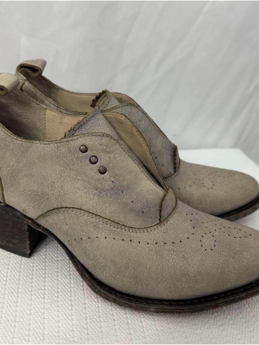 freebird Gray Leather Slip-On Insole Shoe
